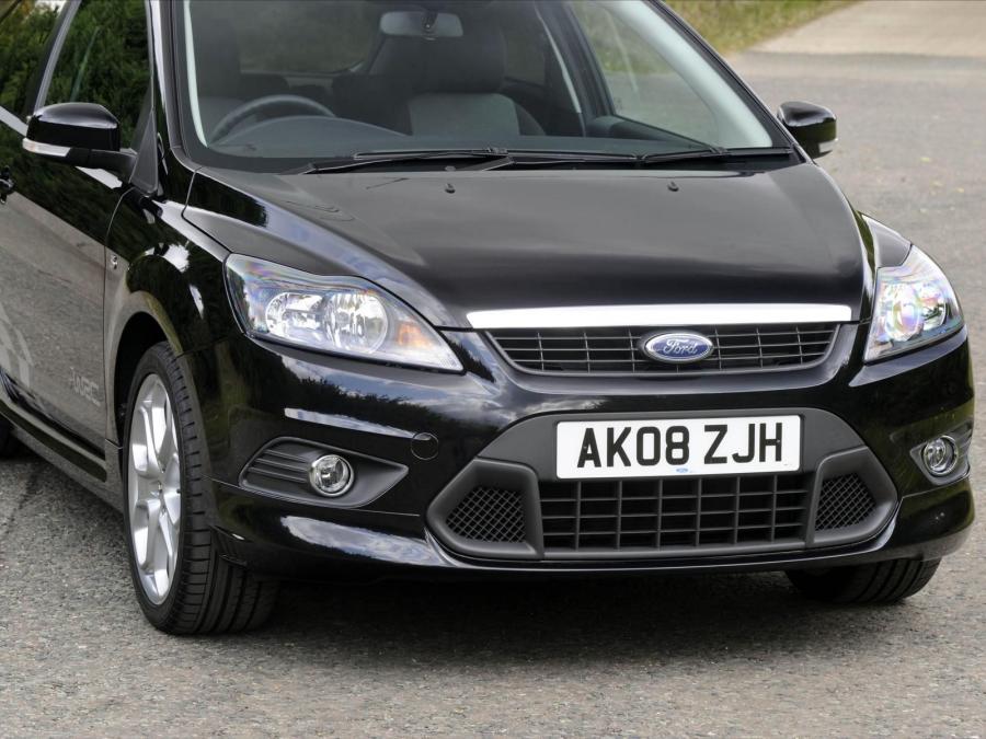  Ford Focus Sporty Zetec S 2008 года  (фото 10 из 12)